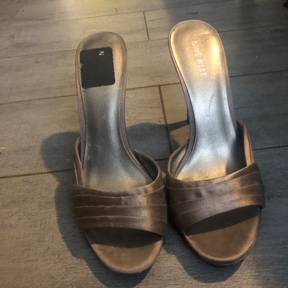 Nine West silver heels
